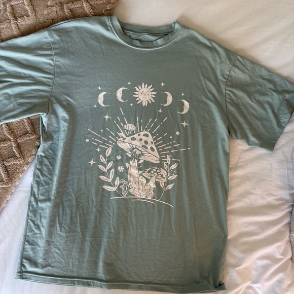 Amazon Tops - Amazon Women's Sage Graphic Tee